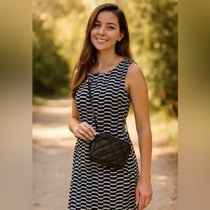 Liz Claiborne Black and White Wave Midi Dress